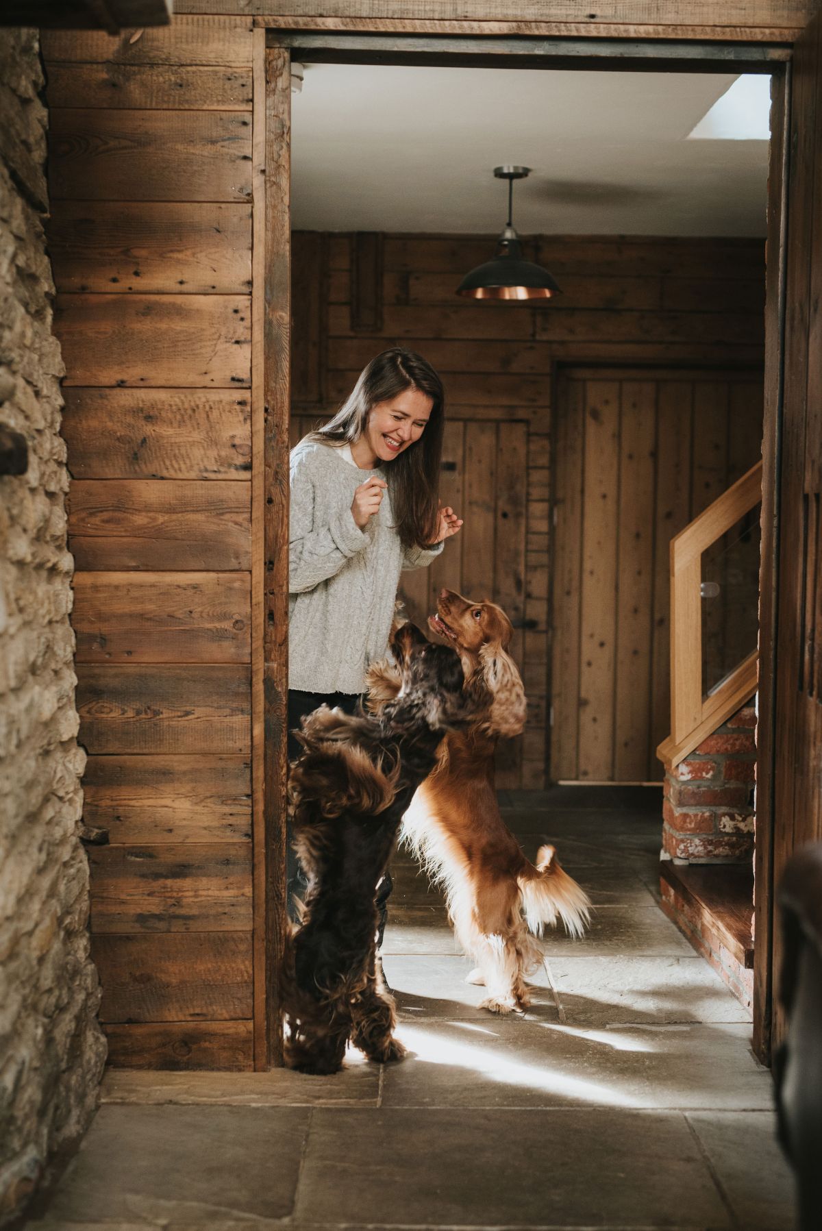 Natalia, Cooper & Fred, two english cocker spaniels / lessons our dogs could teach us / all about English cocker spaniels / puppy tips (c) Perfect cocker spaniel / photo by Elizabeth Clark Pinkfeet photography