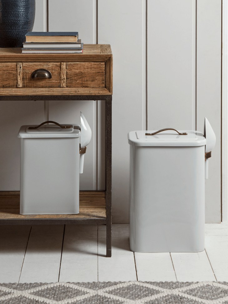 perfect-grey-minimal-container-for-dog-food-with-leather-handle-perfect-cocker-spaniel-blog